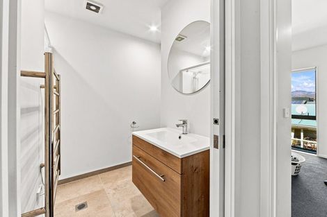 Photo of property in 4/9 Grove Road, Addington, Christchurch, 8024
