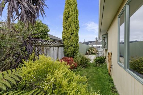 Photo of property in 5a Massey Street, Elderslea, Upper Hutt, 5018