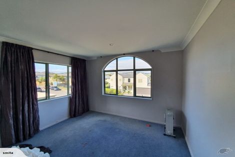 Photo of property in 18 Chippenham Grove, Churton Park, Wellington, 6037