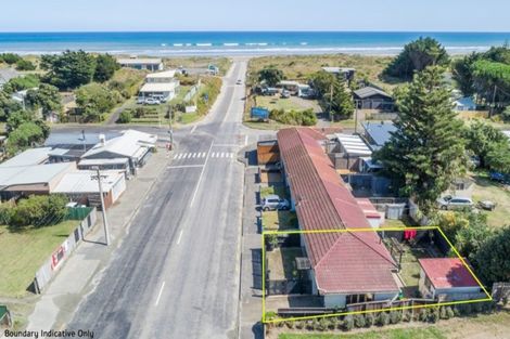 Photo of property in 676 Waitarere Beach Road, Waitarere Beach, Levin, 5510