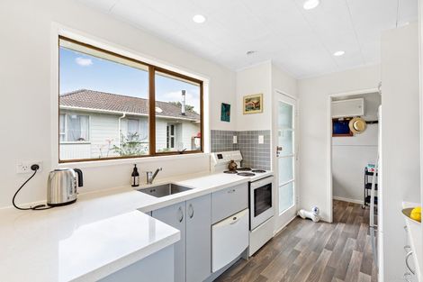 Photo of property in 34 Spinella Drive, Bayview, Auckland, 0629