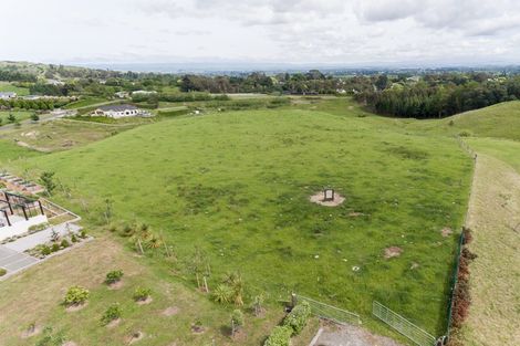 Photo of property in 13 Kempton Park Lane, Havelock North, 4130