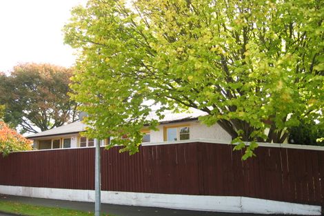 Photo of property in 2 Carruthers Street, Ilam, Christchurch, 8041