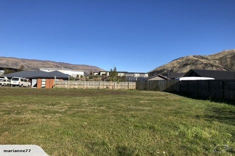Photo of property in 4 Alpha Close, Wanaka, 9305