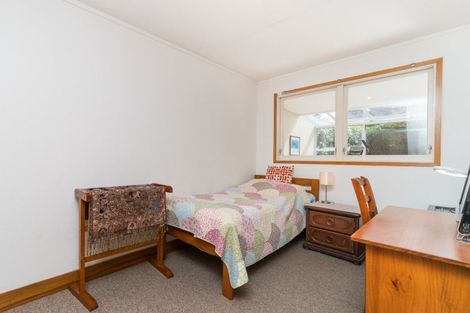 Photo of property in 6 Seaton Court, Hokowhitu, Palmerston North, 4410