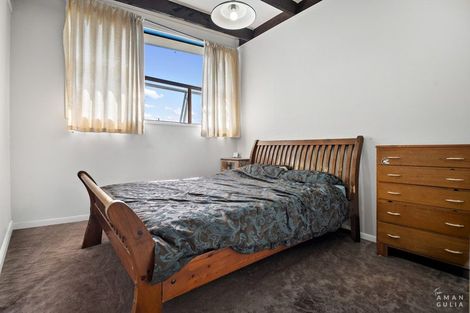 Photo of property in 3 Kathleen Street, Totara Vale, Auckland, 0627