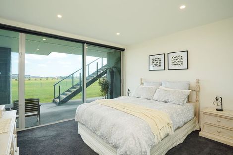 Photo of property in 89 Sunrise Drive, Seaward Bush, Invercargill, 9812