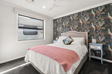 Photo of property in 30 Lakeside Terrace, Omokoroa, 3114