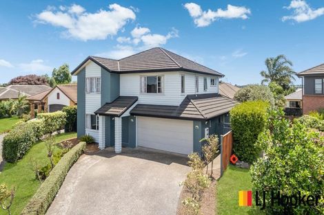 Photo of property in 52 Belfry Place, Wattle Downs, Auckland, 2103