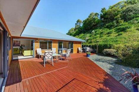 Photo of property in 4 Leanne Way, Waikanae Beach, Waikanae, 5036