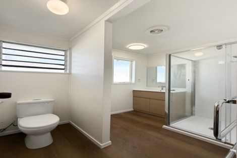 Photo of property in 93 Fairview Avenue, Fairview Heights, Auckland, 0632