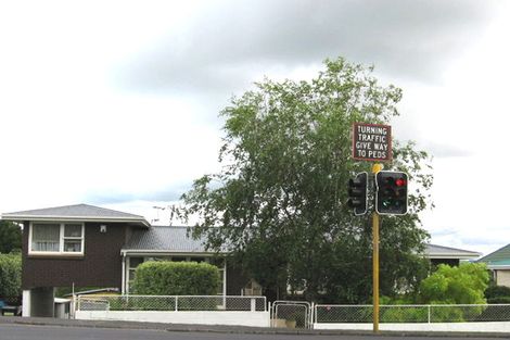 Photo of property in 481 Richardson Road, Mount Roskill, Auckland, 1041