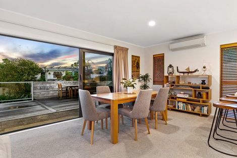 Photo of property in 1/67 Seaview Road, Castor Bay, Auckland, 0620
