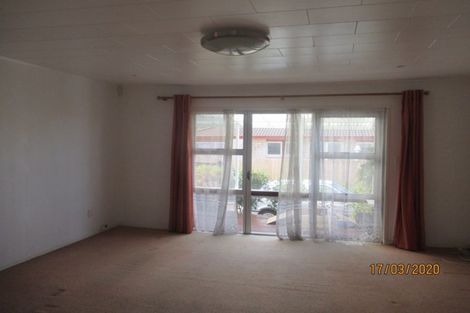 Photo of property in 2/133 Pigeon Mountain Road, Half Moon Bay, Auckland, 2012