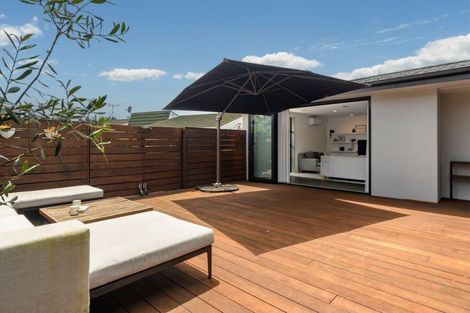 Photo of property in 18 Shelley Street, Otumoetai, Tauranga, 3110