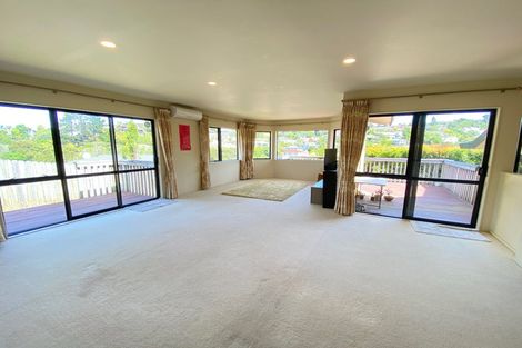 Photo of property in 27 Langana Avenue, Browns Bay, Auckland, 0630