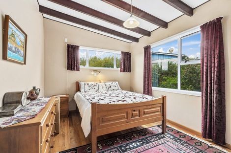 Photo of property in 22 Kingston Heights Road, Kingston, Wellington, 6021