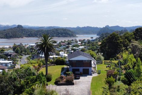 Photo of property in 21 Kakariki Road, Ngunguru, Whangarei, 0173