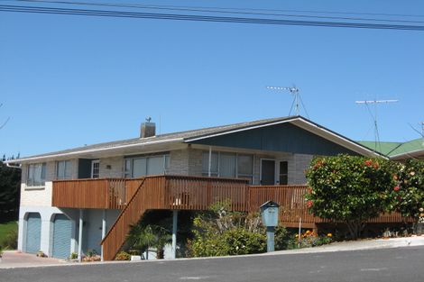 Photo of property in 28 Mcvie Road, Huntly, 3700