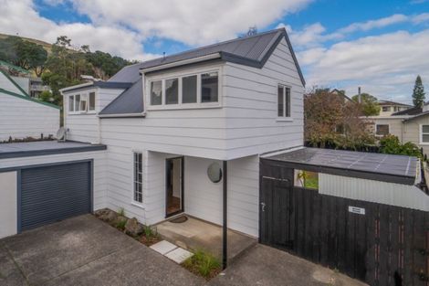 Photo of property in 2/19 Ridgemount Rise, Mangere Bridge, Auckland, 2022