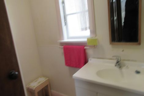 Photo of property in 22 Studholme Street, Waimate, 7924