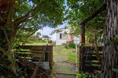 Photo of property in 1580 South Road, Manutahi, Patea, 4598