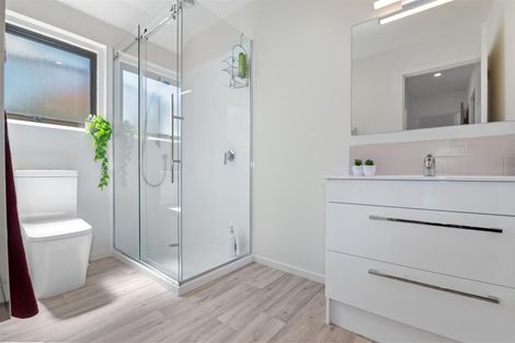 Photo of property in 12 Waitawa Place, Lynmore, Rotorua, 3010