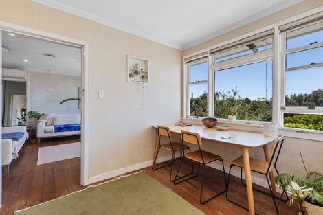 Photo of property in 13 Moana Crescent, Blagdon, New Plymouth, 4310
