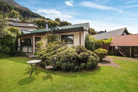 Photo of property in 1b Dart Place, Fernhill, Queenstown, 9300