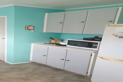 Photo of property in 20 Gibson Place, Patea, 4520