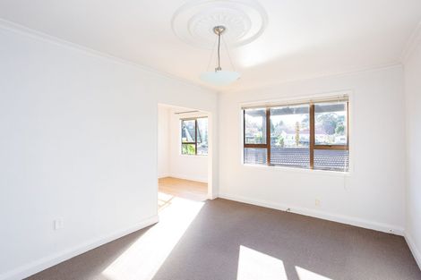 Photo of property in 21 Parkes Avenue, Saint Johns Hill, Whanganui, 4501