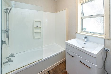 Photo of property in 18 Seddon Street, Aramoho, Whanganui, 4500