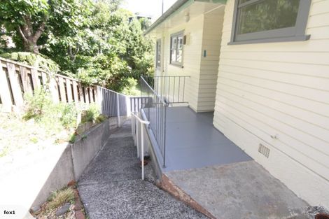 Photo of property in 10 Kamla Way, Khandallah, Wellington, 6035