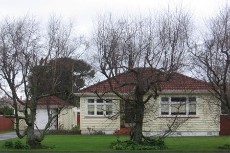 Photo of property in 64 Mako Mako Road, Levin, 5510