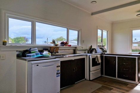 Photo of property in 7 Tarahua Road, Vogeltown, New Plymouth, 4310