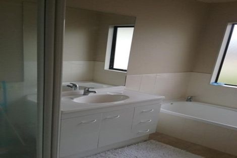 Photo of property in 5 Drumbeg Close, Flat Bush, Auckland, 2019