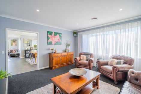 Photo of property in 9 Bridford Way, Paraparaumu, 5032