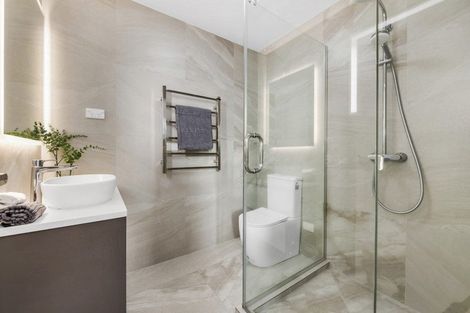 Photo of property in 11 Puruatanga Drive, Flat Bush, Auckland, 2019