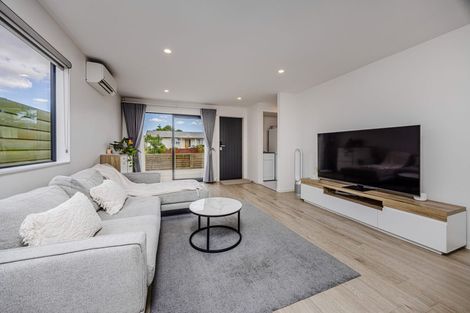 Photo of property in 50e Cascades Road, Pakuranga Heights, Auckland, 2010