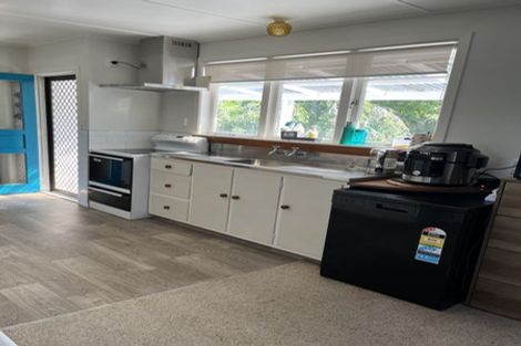 Photo of property in 19 Seddon Street, Carterton, 5713