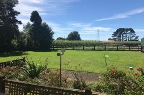 Photo of property in 28 Beach Road, Omata, New Plymouth, 4374