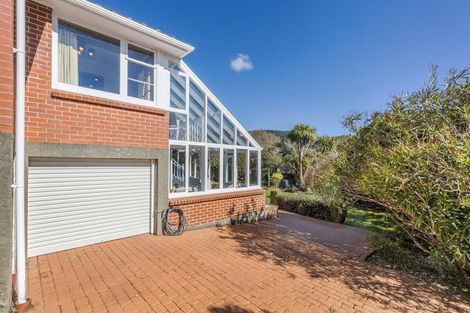 Photo of property in 66 Taylor Terrace, Tawa, Wellington, 5028