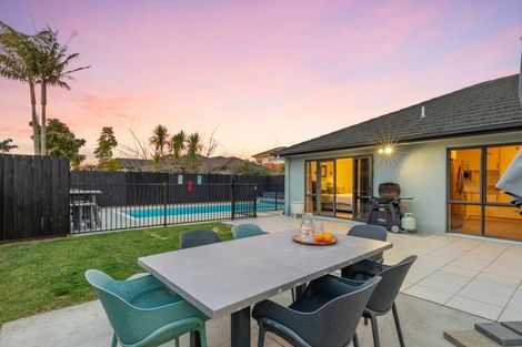 Photo of property in 8 Putaka Place, Papamoa Beach, Papamoa, 3118