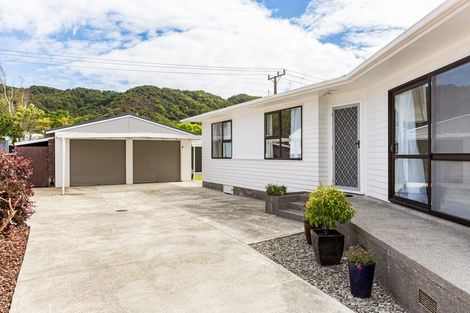 Photo of property in 73 Karamu Crescent, Wainuiomata, Lower Hutt, 5014