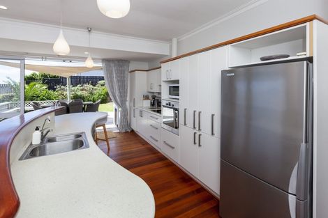 Photo of property in 21 Arthur Street, Paraparaumu Beach, Paraparaumu, 5032