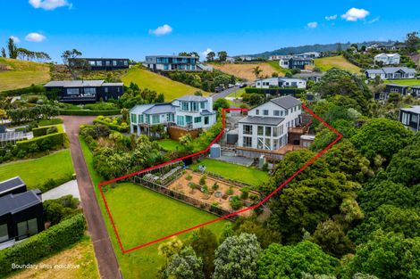 Photo of property in 126-128 Lax Crescent, Leigh, 0985