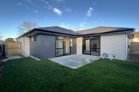 Photo of property in 2/41 Kenney Crescent, Fairfield, Hamilton, 3214