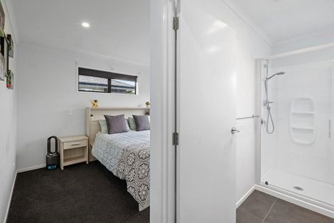 Photo of property in 15 Dreaver Drive, Waitara, 4320