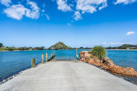 Photo of property in 10 Hall Road, Pataua North, Whangarei, 0175