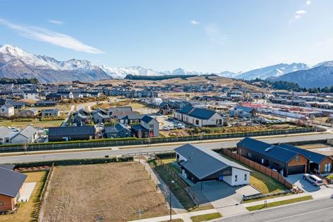 Photo of property in 37 Pounamu Avenue, Albert Town, Wanaka, 9305